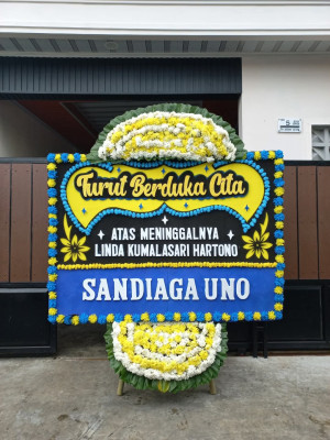Papan Bunga Duka di Kayu Manis